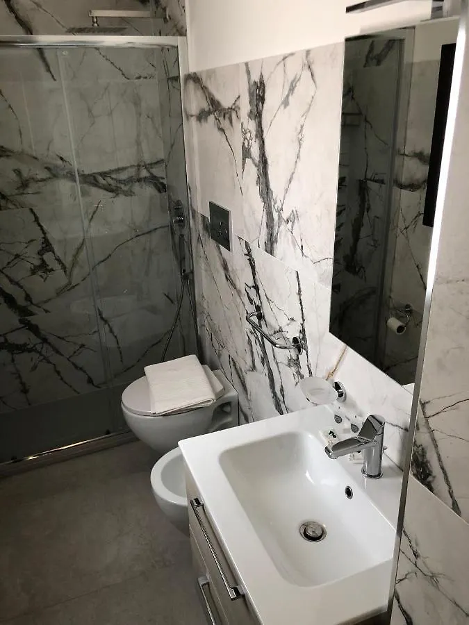 Apartment Pacini Relax Suites CTA Italien