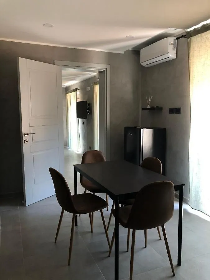 Pacini Relax Suites CTA 0*, Catania Italien